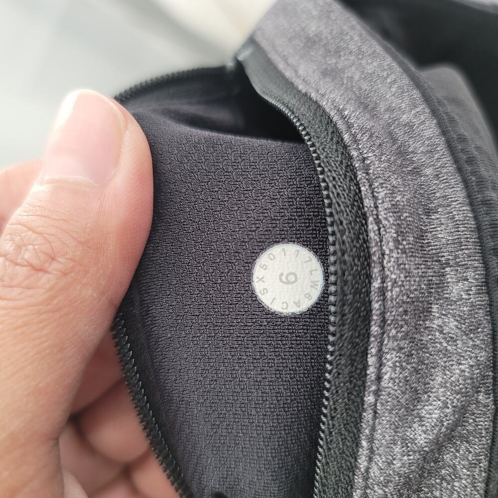 Lululemon Pace Rival Crop *22" Size 6 Heathered Black / Black - Picture 5 of 13